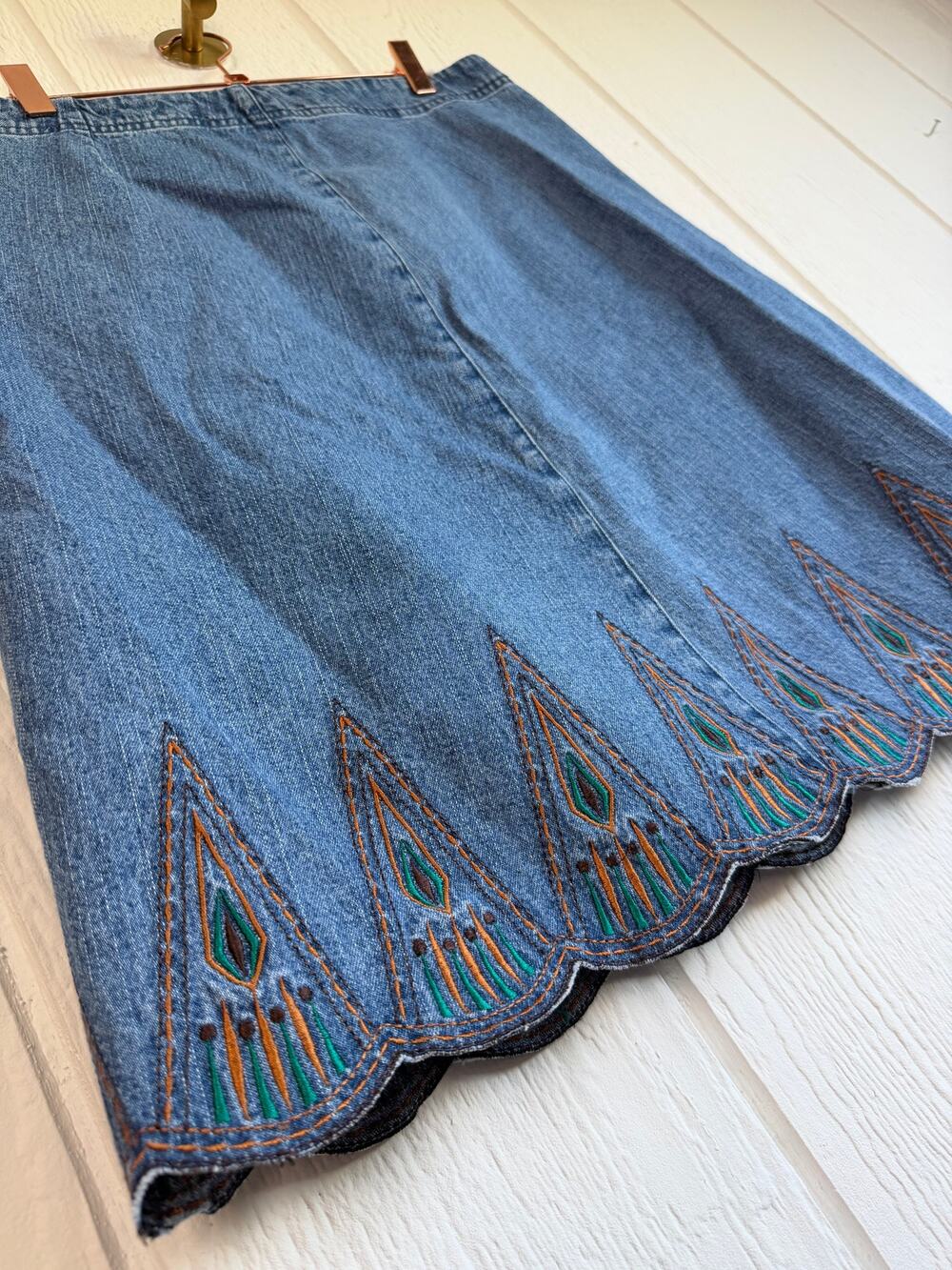 Vintage Embroidered Denim Midi Skirt Scalloped Hem Boho Cottagecore 12